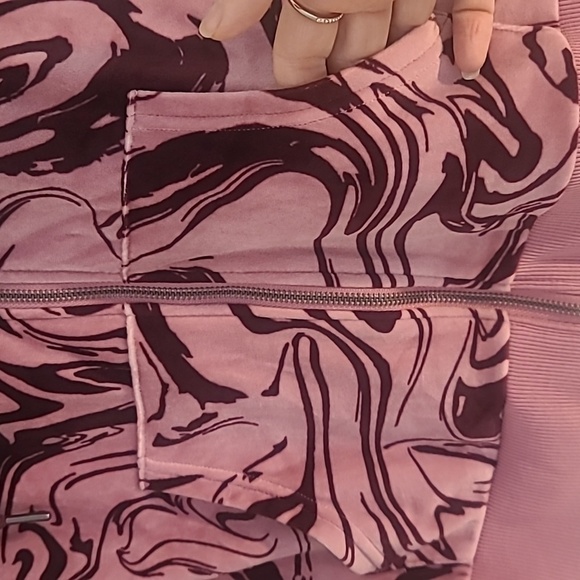 BNWT Lularoe Bethany Hoodie! - Picture 10 of 10